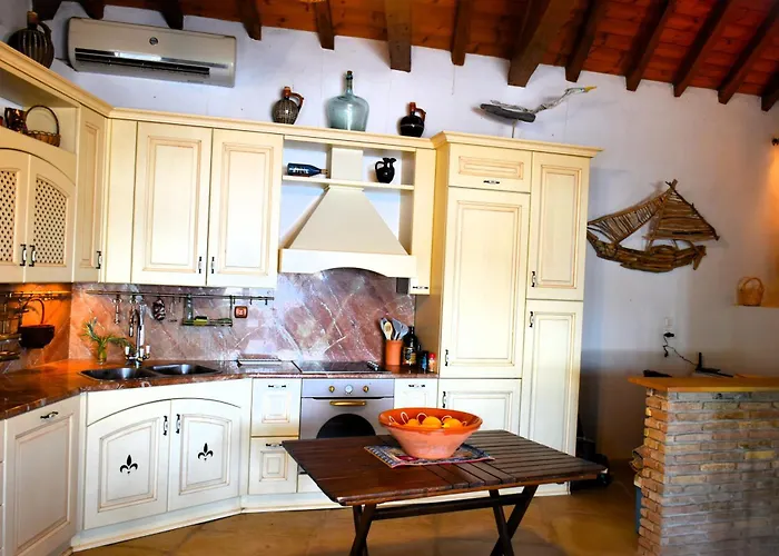 Villa Porto Castello *