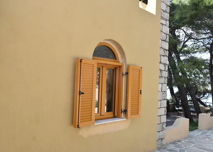 Villa Porto Castello