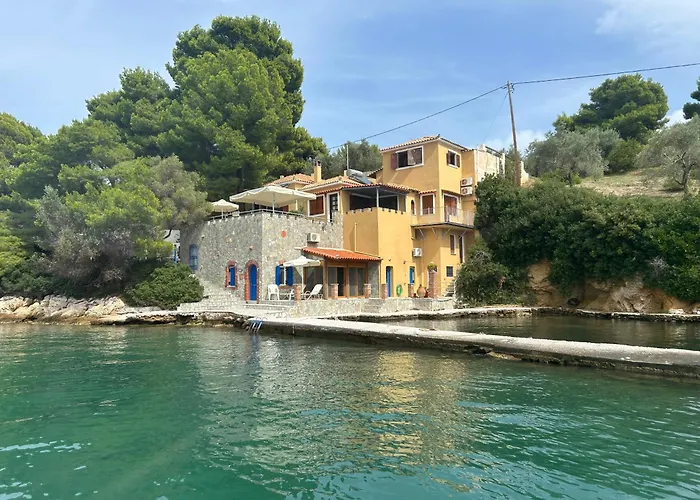 Villa Porto Castello